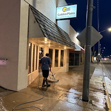 BUILDING-WASH-AND-DRIVE-THRU-CLEANING-OF-A-LOCAL-BUSINESS 0
