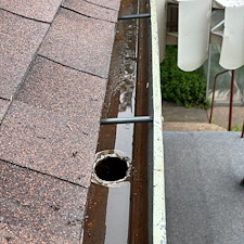RESIDENTIAL-GUTTER-CLEAN-OUT 1